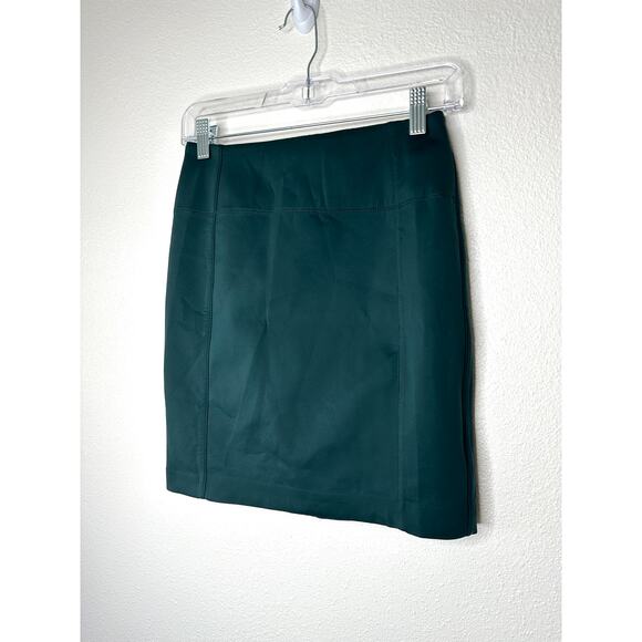 Lululemon Go Cityfarer Forest Green Pencil Mini Skirt 6 - Picture 3 of 11